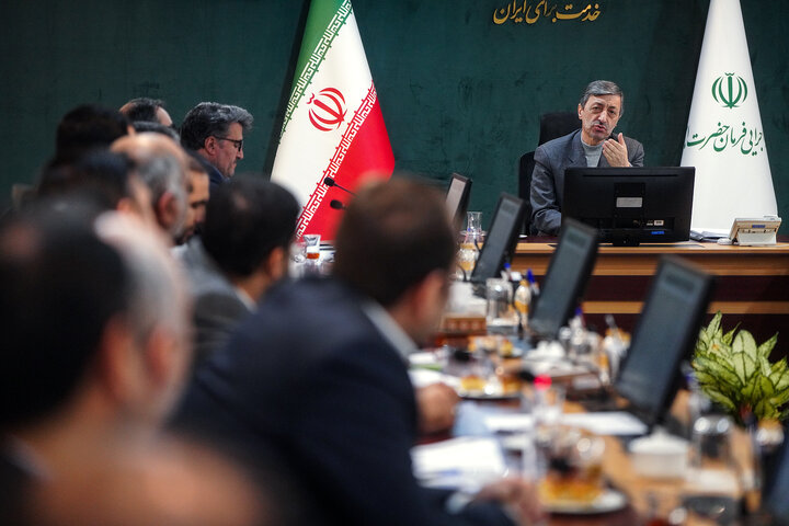 بررسی طرح‌های جهش تولید در محصولات کشاورزی و دامی با حضور رئیس ستاد اجرایی فرمان امام