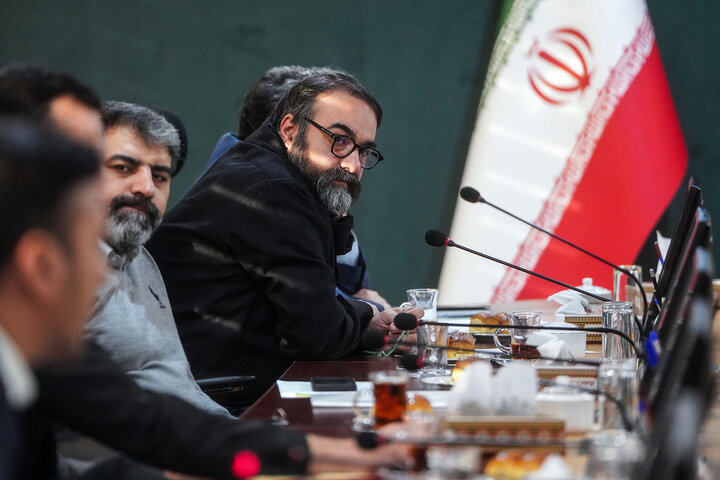 بررسی طرح‌های جهش تولید در محصولات کشاورزی و دامی با حضور رئیس ستاد اجرایی فرمان امام