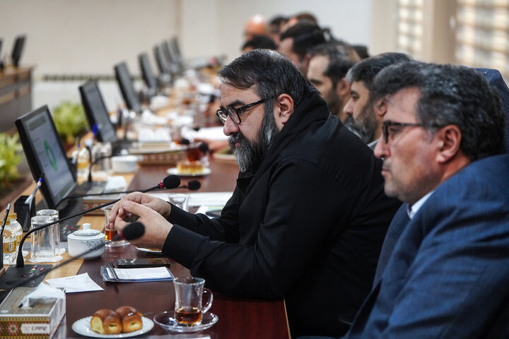 بررسی طرح‌های جهش تولید در محصولات کشاورزی و دامی با حضور رئیس ستاد اجرایی فرمان امام