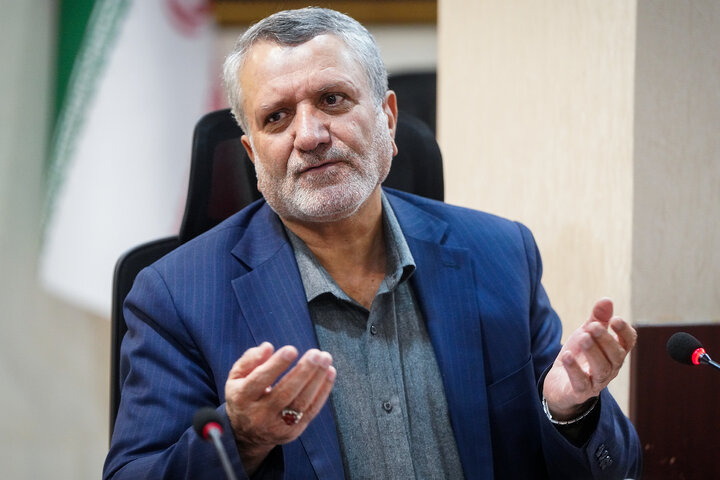 بررسی طرح‌های جهش تولید در محصولات کشاورزی و دامی با حضور رئیس ستاد اجرایی فرمان امام