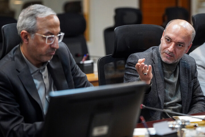 بررسی طرح‌های جهش تولید در محصولات کشاورزی و دامی با حضور رئیس ستاد اجرایی فرمان امام