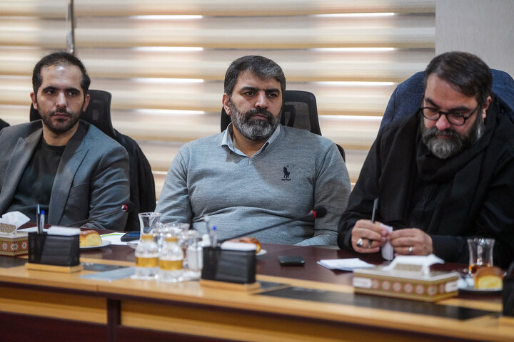 بررسی طرح‌های جهش تولید در محصولات کشاورزی و دامی با حضور رئیس ستاد اجرایی فرمان امام