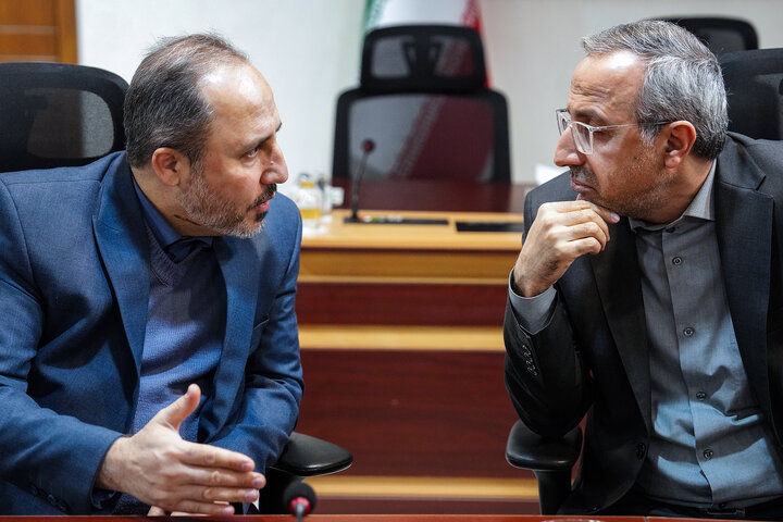 بررسی طرح‌های جهش تولید در محصولات کشاورزی و دامی با حضور رئیس ستاد اجرایی فرمان امام