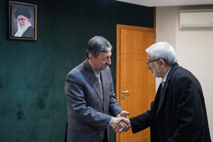 بررسی طرح‌های جهش تولید در محصولات کشاورزی و دامی با حضور رئیس ستاد اجرایی فرمان امام