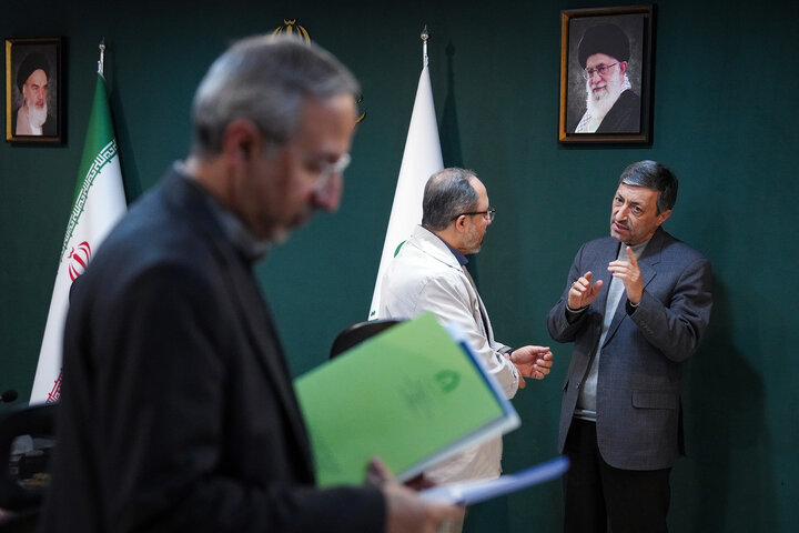 بررسی عملکرد صندوق قرض الحسنه توسعه اشتغال برکت با حضور رئیس ستاد اجرایی فرمان امام