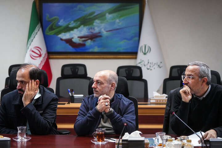 بررسی عملکرد صندوق قرض الحسنه توسعه اشتغال برکت با حضور رئیس ستاد اجرایی فرمان امام