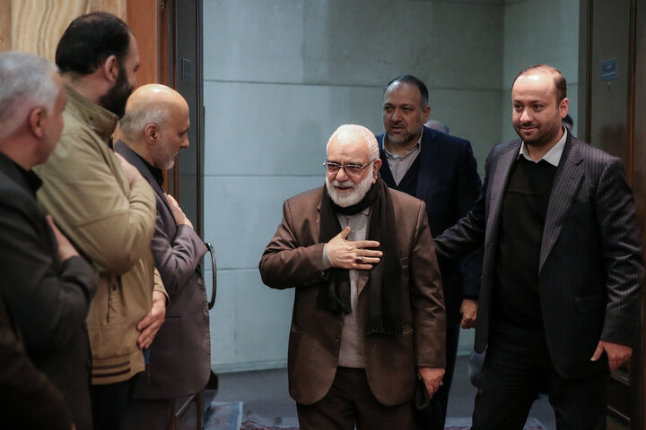 حضور رئیس ستاد اجرایی فرمان امام در مراسم ترحیم شهید فرج الله شوشتری