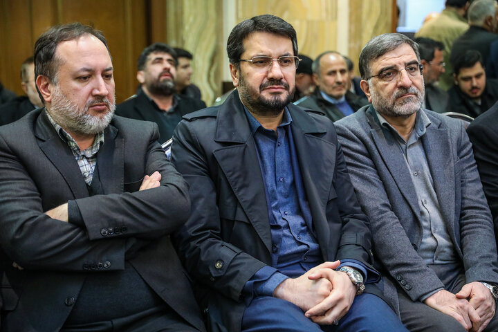 حضور رئیس ستاد اجرایی فرمان امام در مراسم ترحیم شهید فرج الله شوشتری