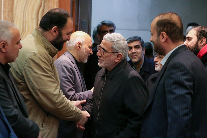 حضور رئیس ستاد اجرایی فرمان امام در مراسم ترحیم شهید فرج الله شوشتری