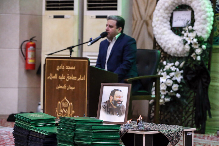 حضور رئیس ستاد اجرایی فرمان امام در مراسم ترحیم شهید فرج الله شوشتری