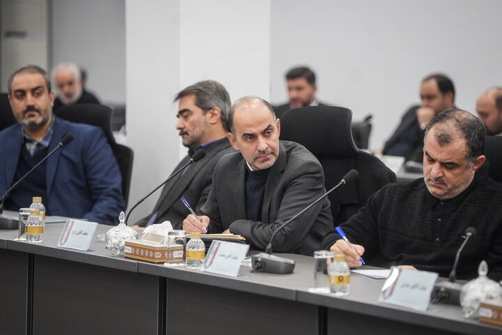 نشست سراسری مدیران سازمان اموال و املاک با رئیس ستاد اجرایی فرمان امام