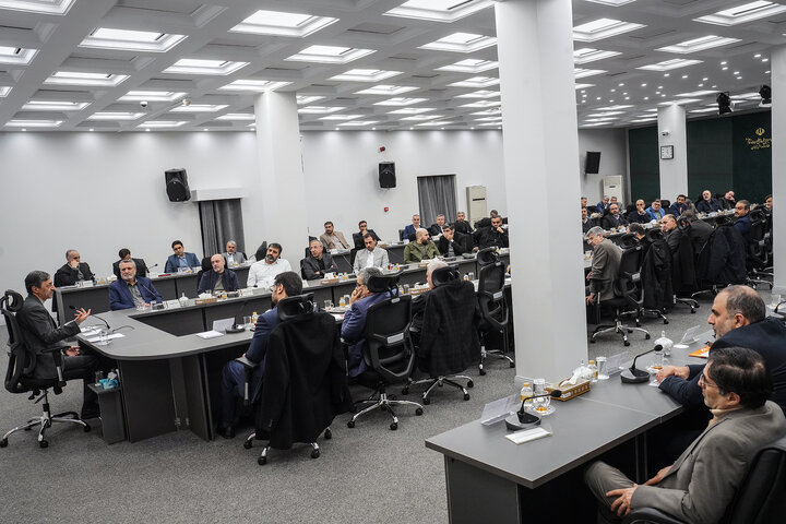 نشست سراسری مدیران سازمان اموال و املاک با رئیس ستاد اجرایی فرمان امام