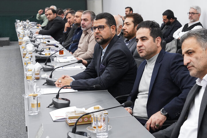 نشست سراسری مدیران سازمان اموال و املاک با رئیس ستاد اجرایی فرمان امام