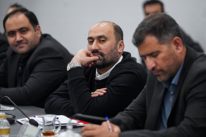 نشست سراسری مدیران سازمان اموال و املاک با رئیس ستاد اجرایی فرمان امام