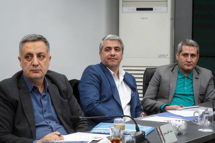 نشست سراسری مدیران سازمان اموال و املاک با رئیس ستاد اجرایی فرمان امام