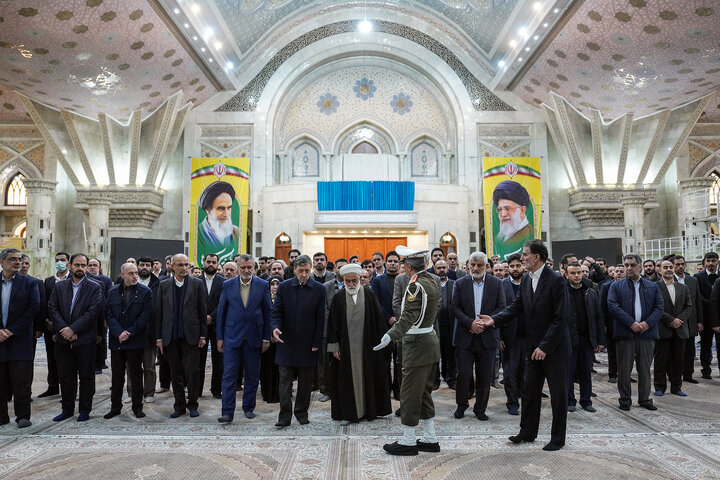 تجدید میثاق رئیس، مدیران و کارکنان ستاد اجرایی فرمان امام با آرمان‌های بنیانگذار کبیر انقلاب اسلامی