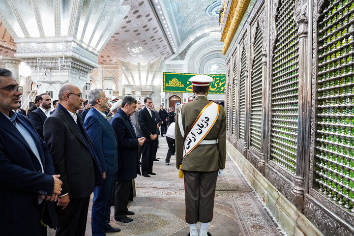 تجدید میثاق رئیس، مدیران و کارکنان ستاد اجرایی فرمان امام با آرمان‌های بنیانگذار کبیر انقلاب اسلامی