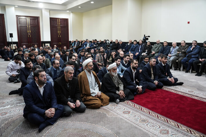 تجدید میثاق رئیس، مدیران و کارکنان ستاد اجرایی فرمان امام با آرمان‌های بنیانگذار کبیر انقلاب اسلامی