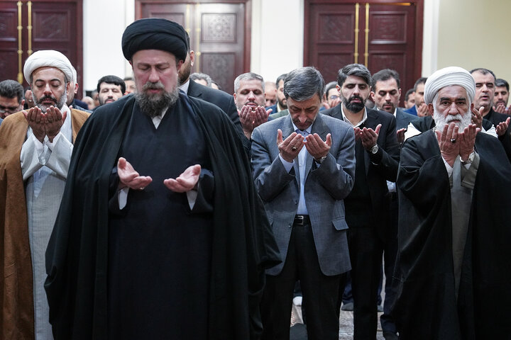 تجدید میثاق رئیس، مدیران و کارکنان ستاد اجرایی فرمان امام با آرمان‌های بنیانگذار کبیر انقلاب اسلامی