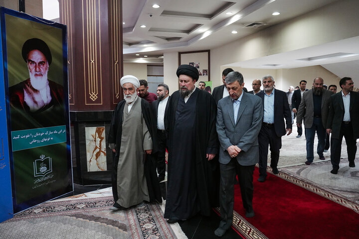 تجدید میثاق رئیس، مدیران و کارکنان ستاد اجرایی فرمان امام با آرمان‌های بنیانگذار کبیر انقلاب اسلامی