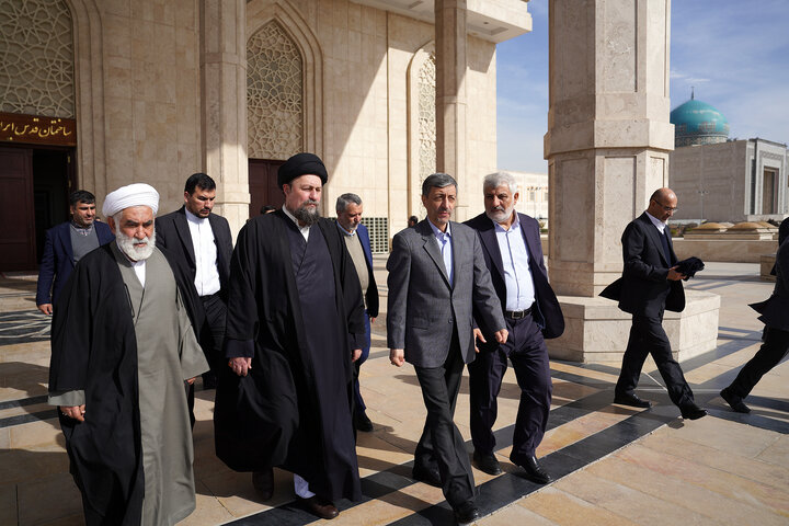 تجدید میثاق رئیس، مدیران و کارکنان ستاد اجرایی فرمان امام با آرمان‌های بنیانگذار کبیر انقلاب اسلامی