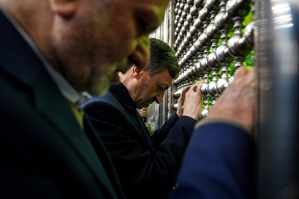 نگاه/ روایتی متفاوت از تجدید میثاق رئیس، مدیران و کارکنان ستاد اجرایی فرمان امام با آرمان‌های معمار انقلاب اسلامی